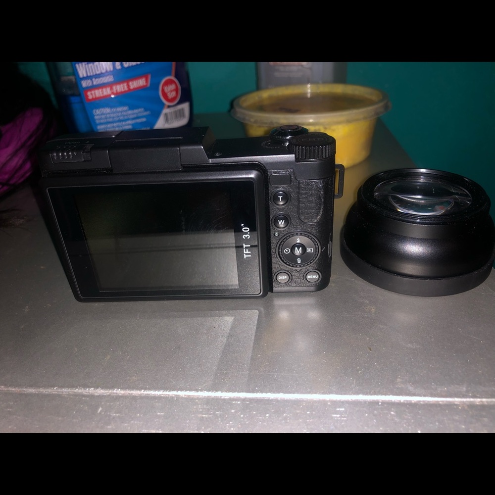 Digital Camera - Picture 4 of 4